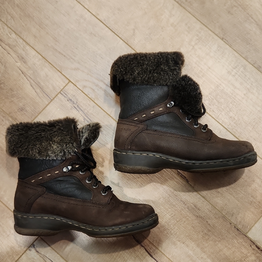 Blondo Brown and Black Leather & Suede Sheepskin Winter Boots / Made In Canada